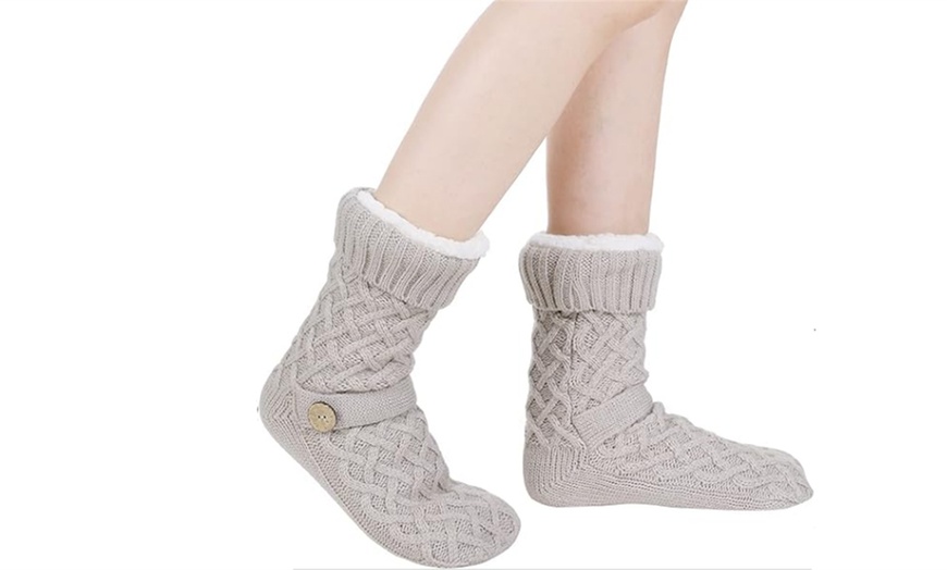 Image 9: Cozy Nights Sherpa Fleece Lined Slipper Socks