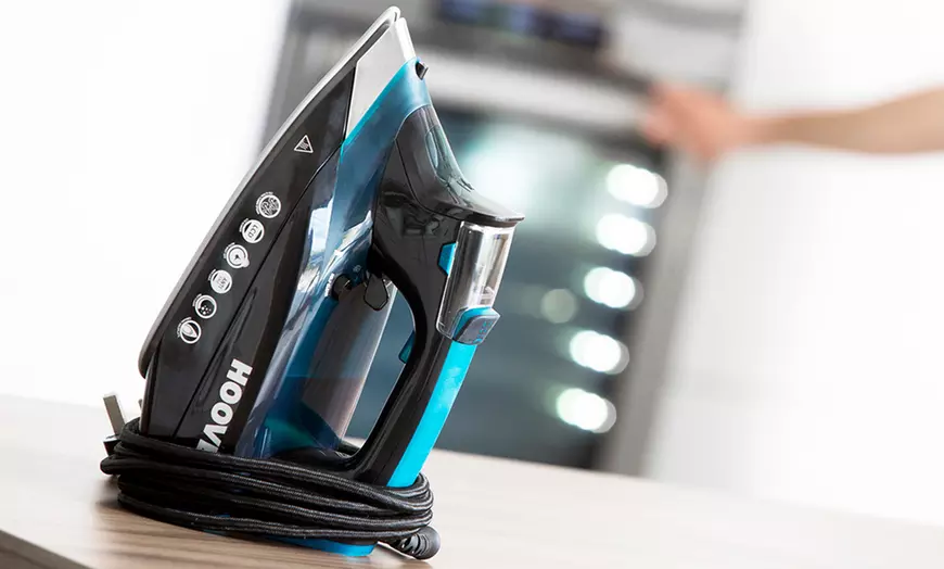 Image 4: Hoover IronJet with LCD Screen