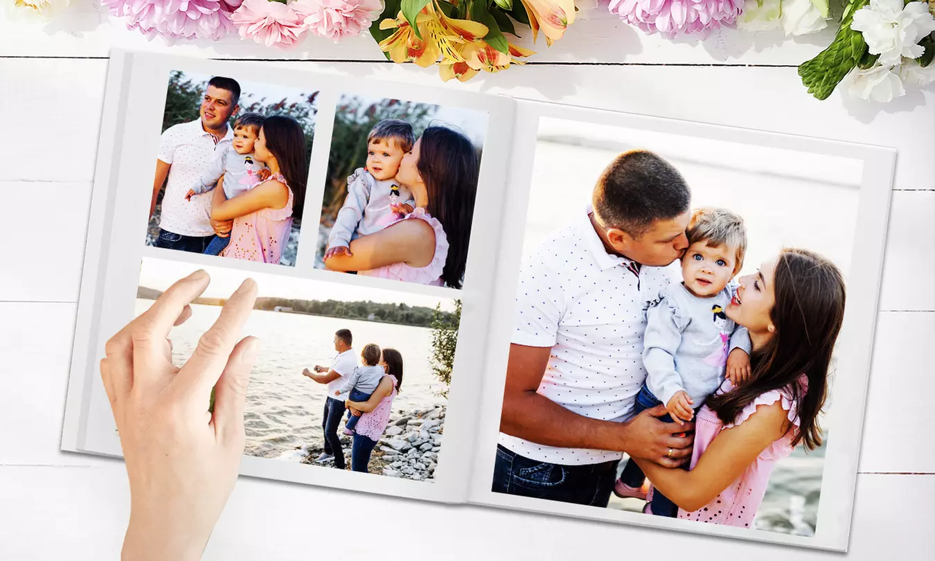 Quadratisches Hardcover-Fotoalbum 30 x 30 cm mit bis zu 144 Seiten