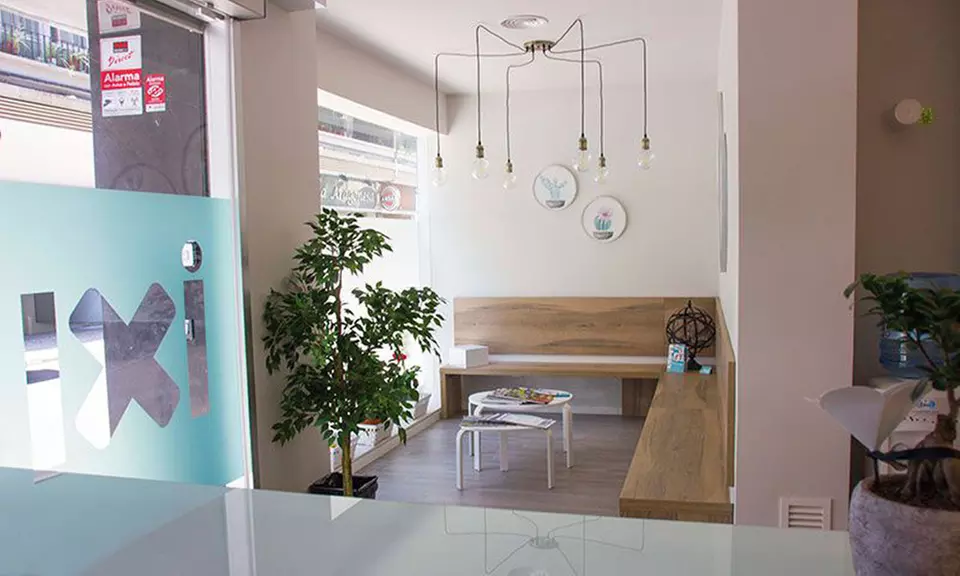 1 vial de tratamiento reafirmante inyectado en rostro