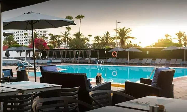 Relájate con un brunch y acceso a la zona wellness para 2 en AxelBeach Maspalomas con hasta un55% de descuento - Primary Image