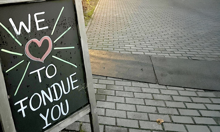 Image 21: Exklusives Fonduedinner mit Feuerzangenbowle und optionalem Käsefondue
