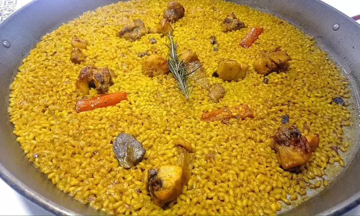 Menú de arroz para llevar para 2 o 4 personas con botella de vino