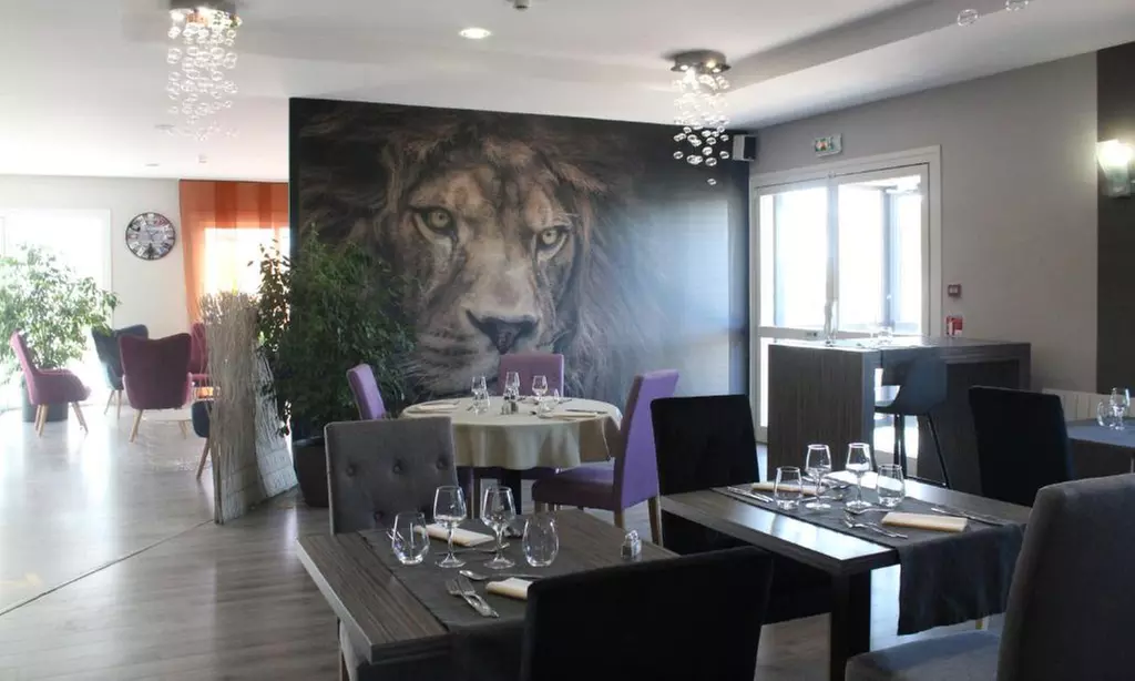 Tours : chambre double, options petit-déjeuner, dîner ou champagne