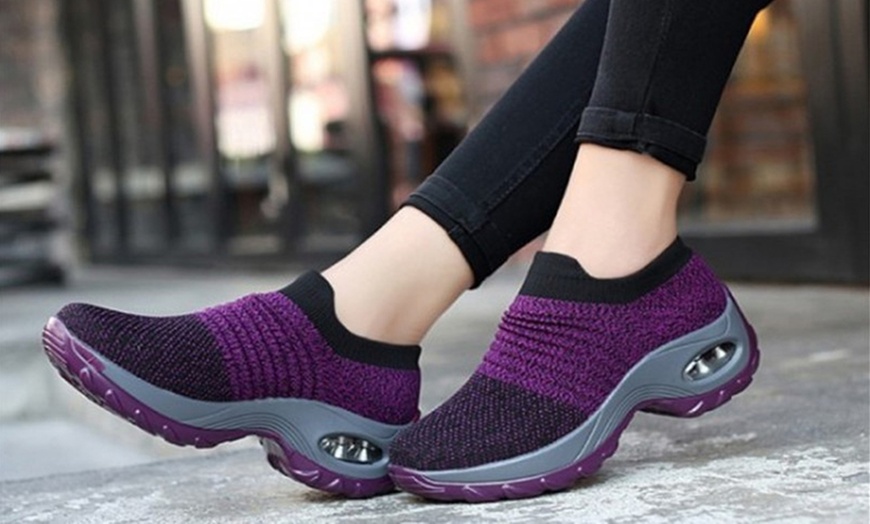 Image 1: Women's Mesh Comfortable Sneakers