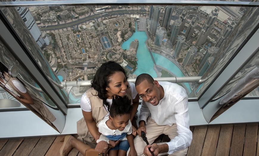 Image 5: Burj Khalifa Fast-Track: Reach New Heights!
