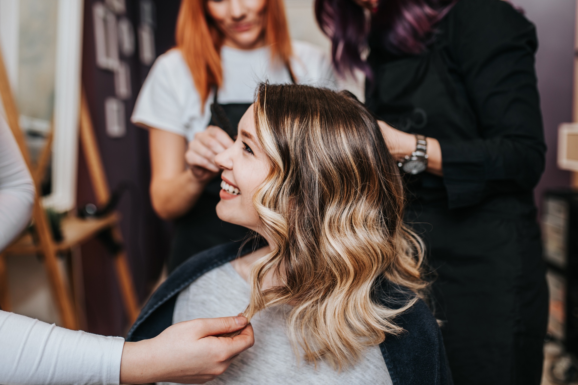 Revamp Your Hair with Highlights and Root Coloring