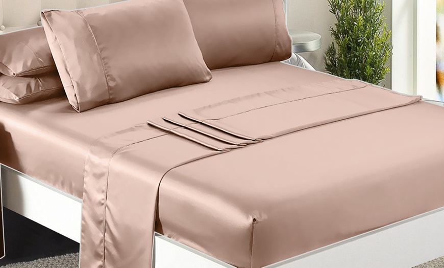 Image 14: Satin Sheets and Pillowcases Set
