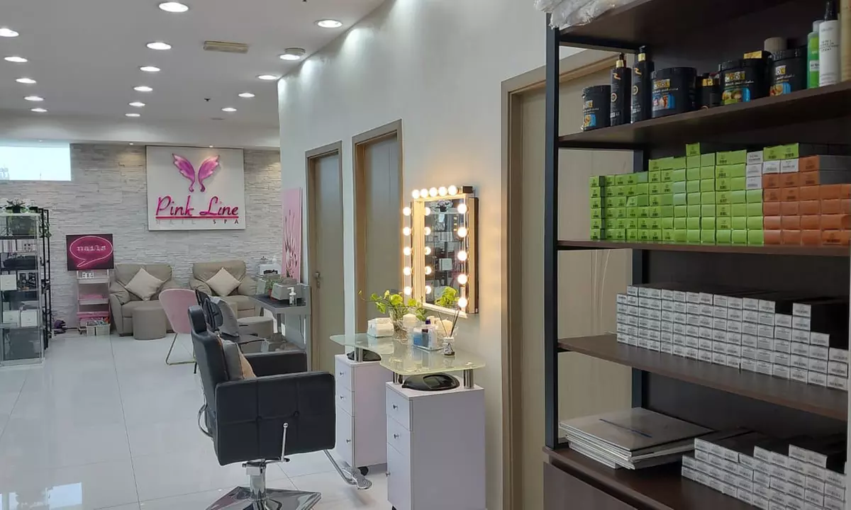 20, 30 or 40 Minute Feet Reflexology, Classic Pedicure & More