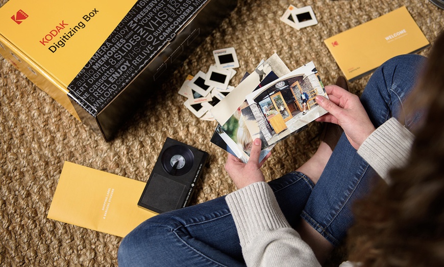 Image 4: KODAK Digitizing Box: Convert VHS Tapes to Digital Memories