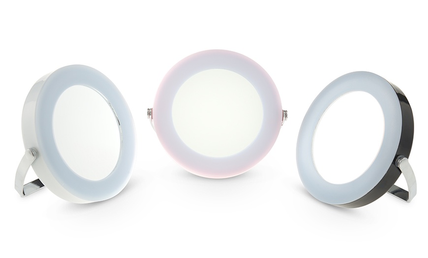 Image 5: Round LED Travel Mirror