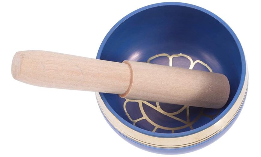 Image 7: Tibetan Singing Bowl Set