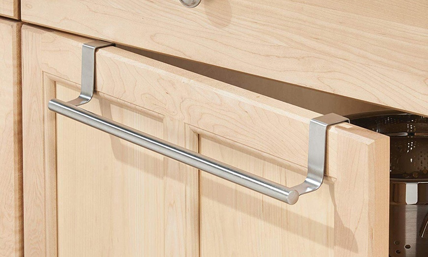 Image 5: Over-Cabinet Steel Towel Holder