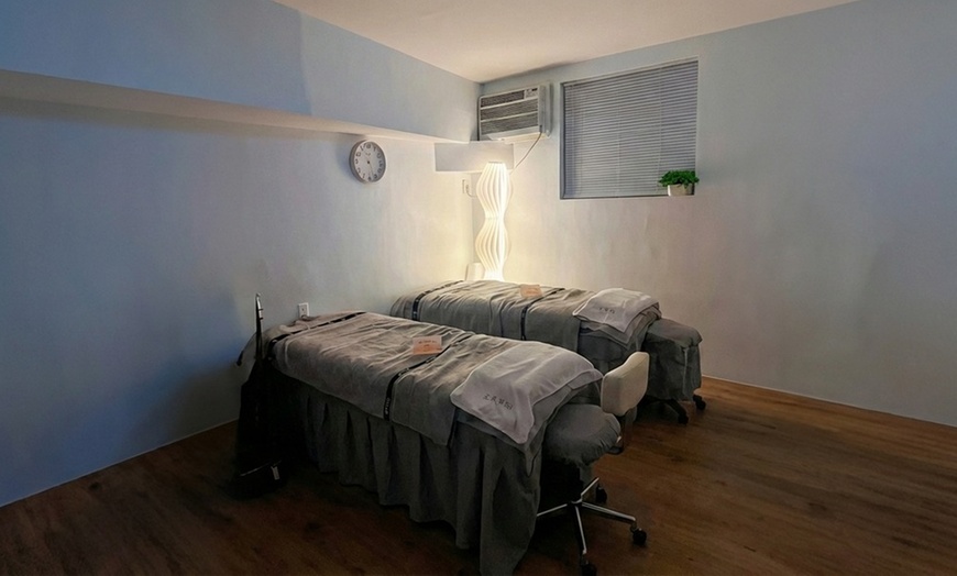 Image 4: 1, 2, or 3 Session of 60-Min Hot Stone, Deep Tissue or Swedish Massage