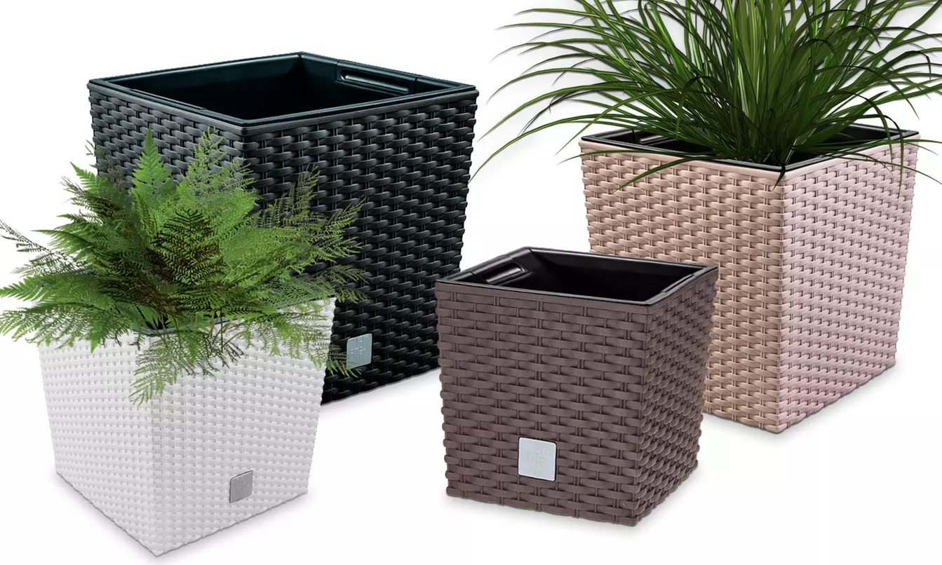 Pot à plantes carré en résine plastique effet rotin - Primary Image