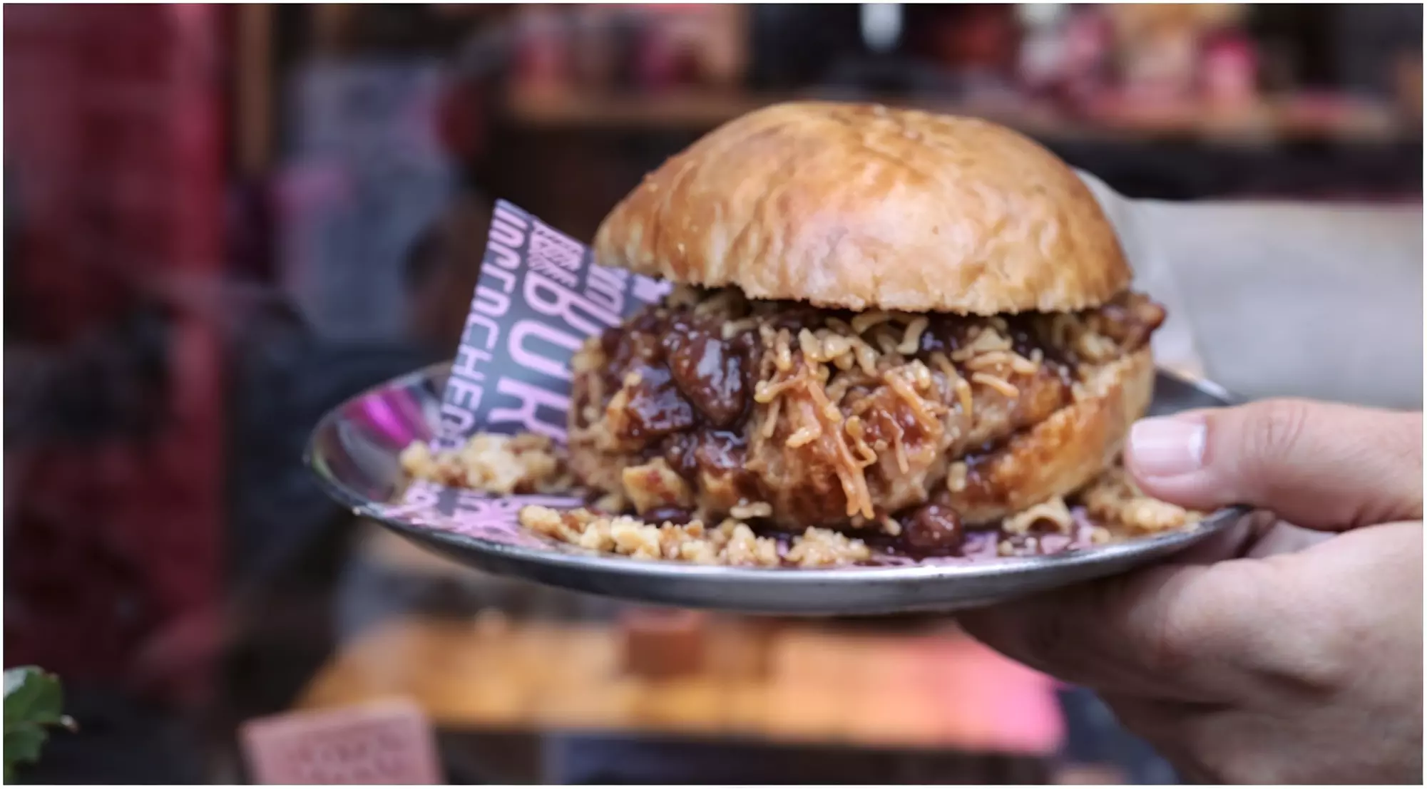 Menú para 2 o 4 con entrante, hamburguesas, postre y bebidas