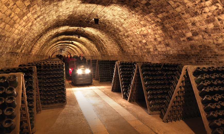 Image 8: Entrada Bodegas Codorniu