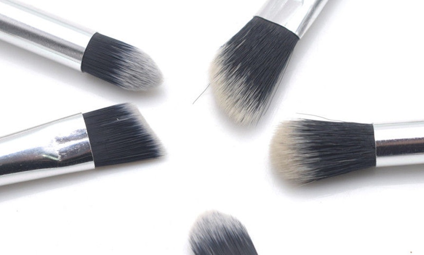 Image 6: Harry Potter-Themed Brush Set