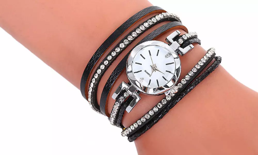 Montre avec bracelet serpent et strass pour femmes - Primary Image