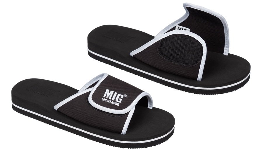 Image 8: Boys' Flip-Flop Summer Sliders