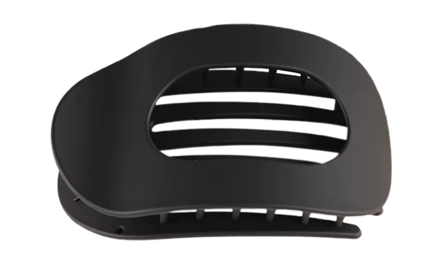 Image 5: Four Piece Flat Claw Clips
