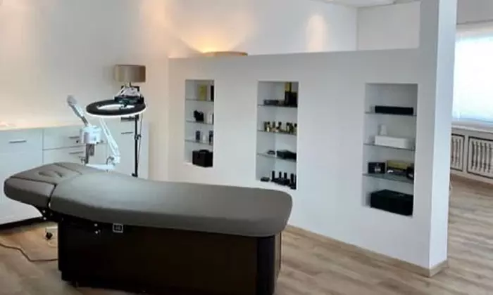 2,5 Std. Wimpernkranzverdichtung oder Baby Liner inkl. Nachbehandlung