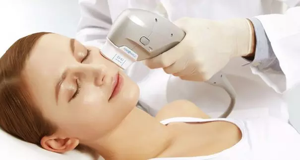 Sesión de tratamiento HIFU facial en rostro completo o zona a elegir