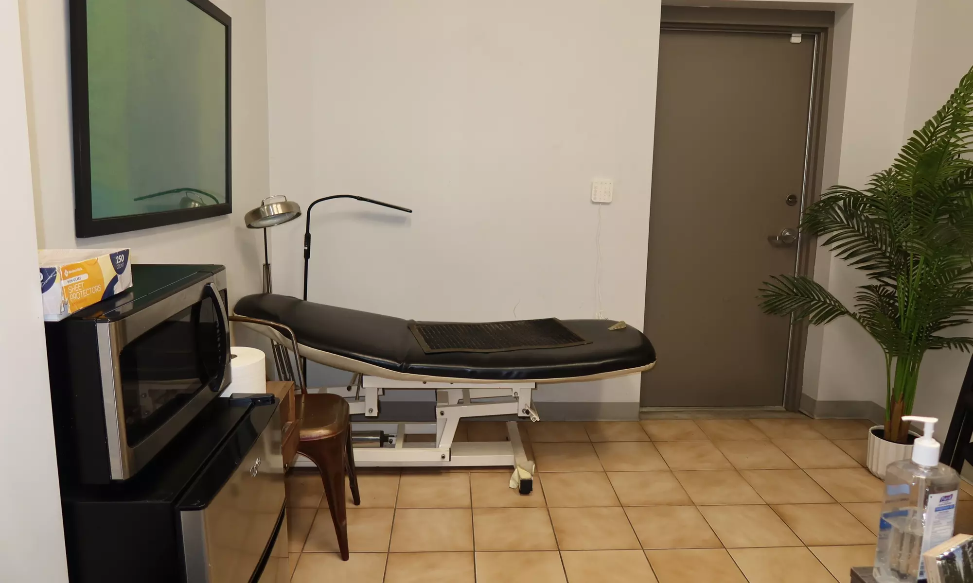 Boost Energy and Metabolism with B12 and Lipo Injections