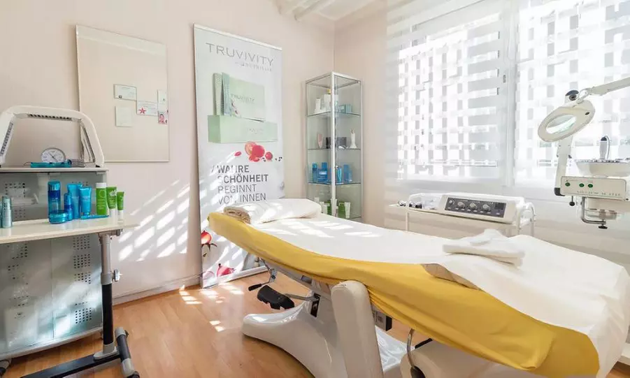 60-75 Min. Diamant-Mikrodermabrasion inkl. Hautanalyse für 1 Person