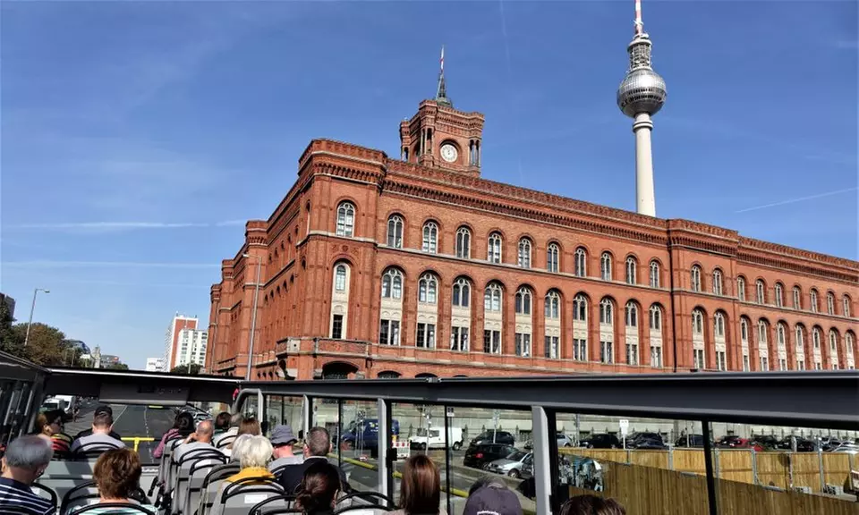 Bis zu 42% Rabatt auf den Tour – Bustour bei BEX Sightseeing Berlin
