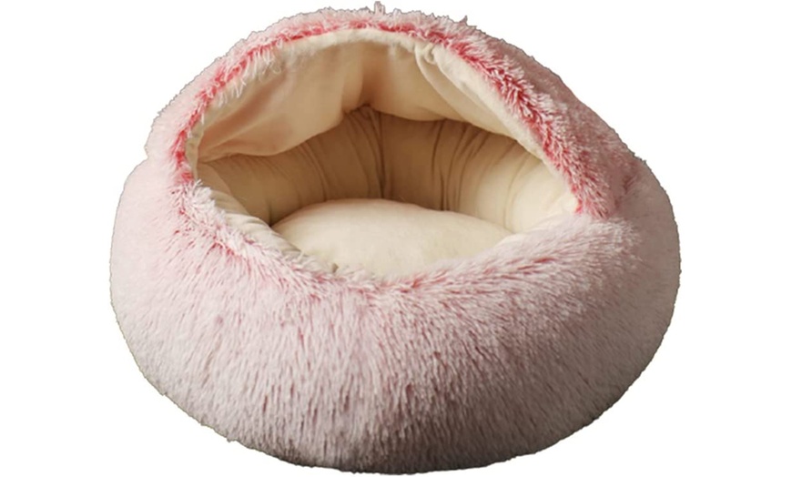 Image 7: Fluffy Warm Semi-Enclosed Pet Bed