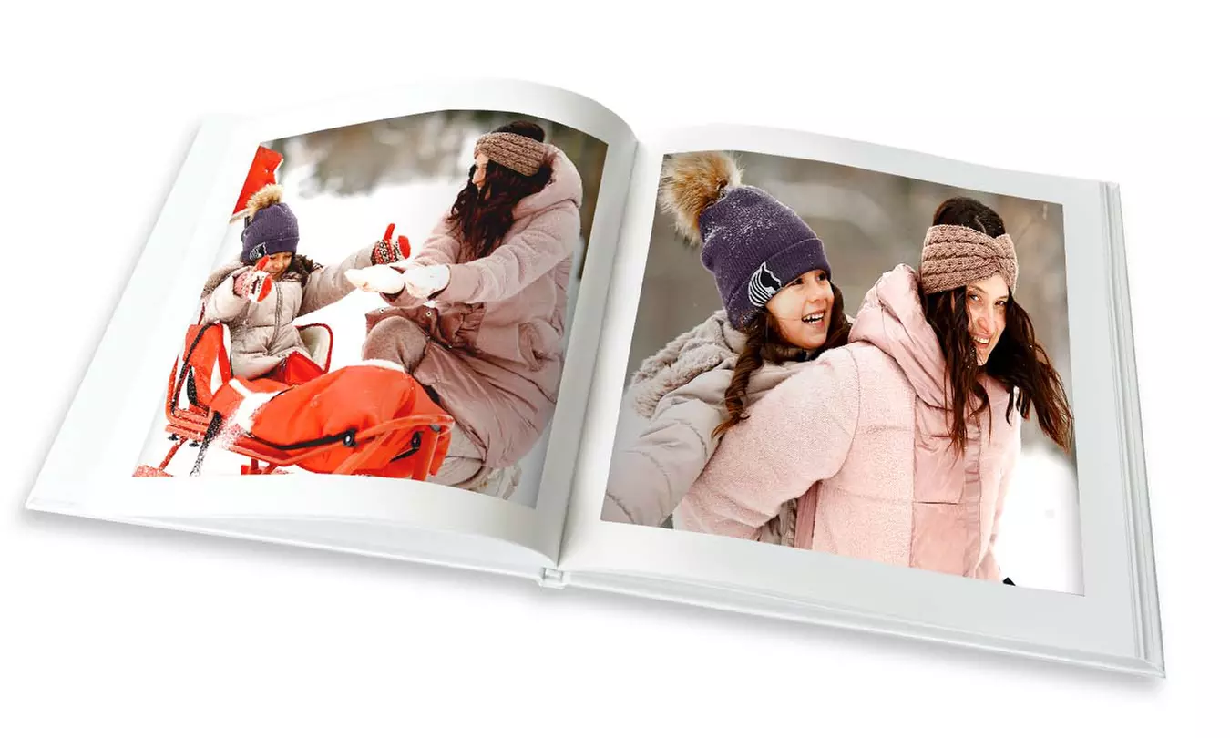 Quadratisches Hardcover-Fotoalbum 30 x 30 cm mit bis zu 144 Seiten