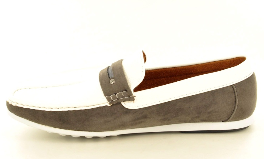 Image 22: Two-Tone Men's Loafers 