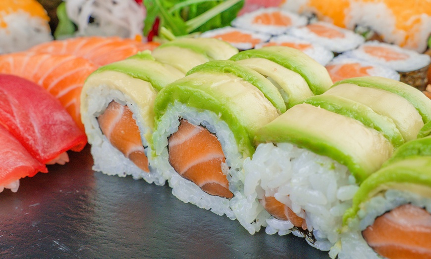 Image 4: 3-Gänge-Sushi-Menü