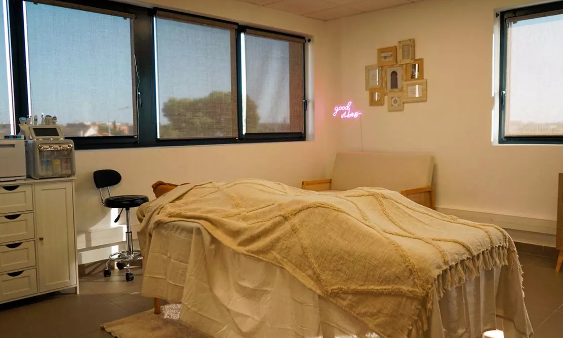 Parenthèse relaxante avec un massage du monde de 60 minutes chez Head Spa By Db Beauty (jusqu'à 30% de remise)