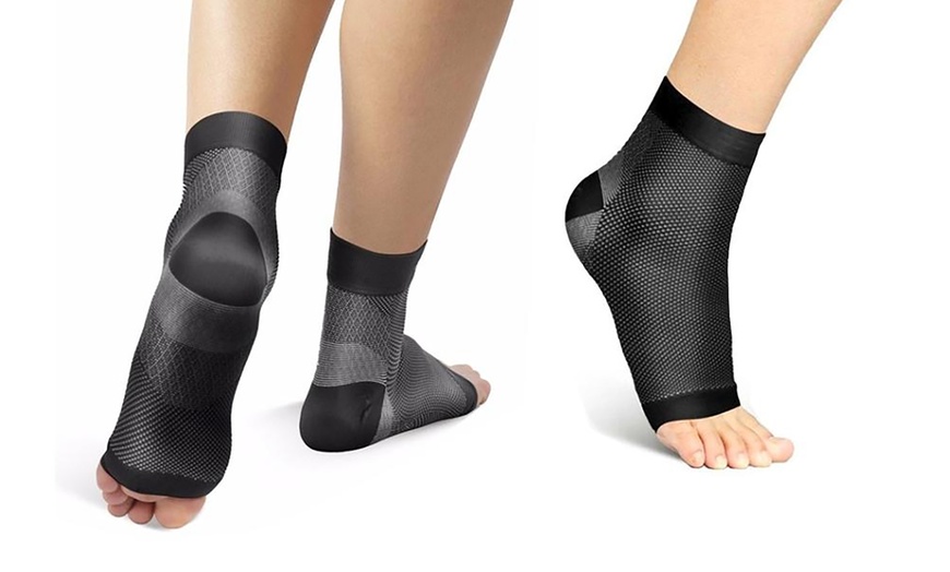 Image 3: Ankle Toe Compression Socks