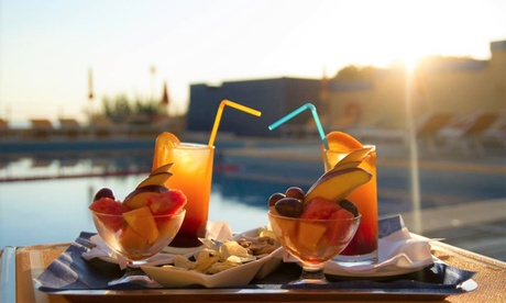 Anzio: camera matrimoniale standard con colazione, happy hour e piscina interna al Grand Hotel dei Cesari 4*