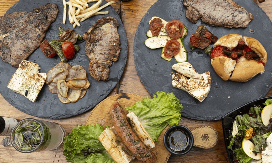 Image 1: Menú chuletón o parrillada argentina en el Restaurante Che Boludo