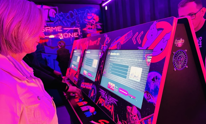 Image 1: 1 session de 2 heures de jeu pour 4, 5 ou 6 personnes en simultanée