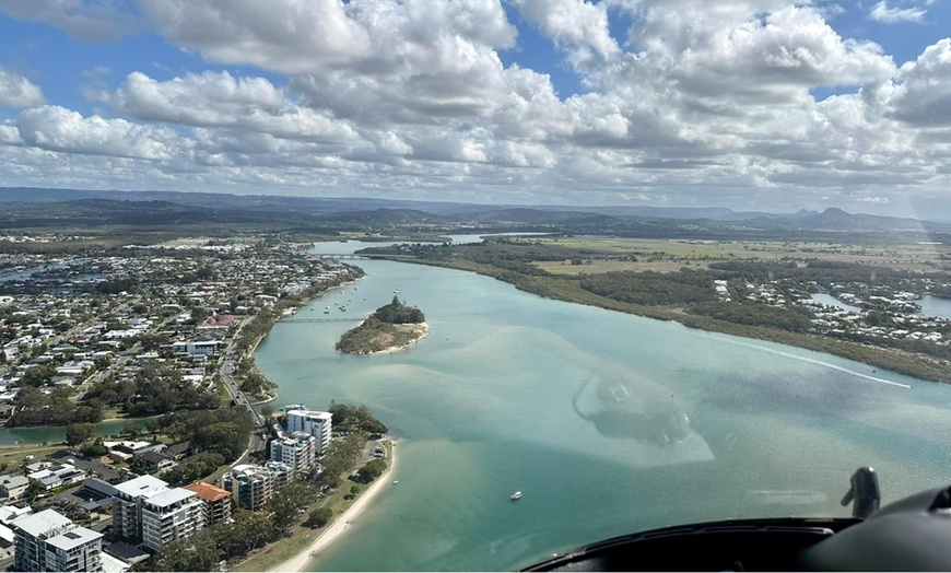 Image 3: Scenic Helicopter flight at Sunshine Coast Helicopter Tour