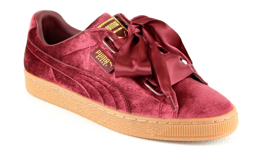 Image 40: Puma Sneakers