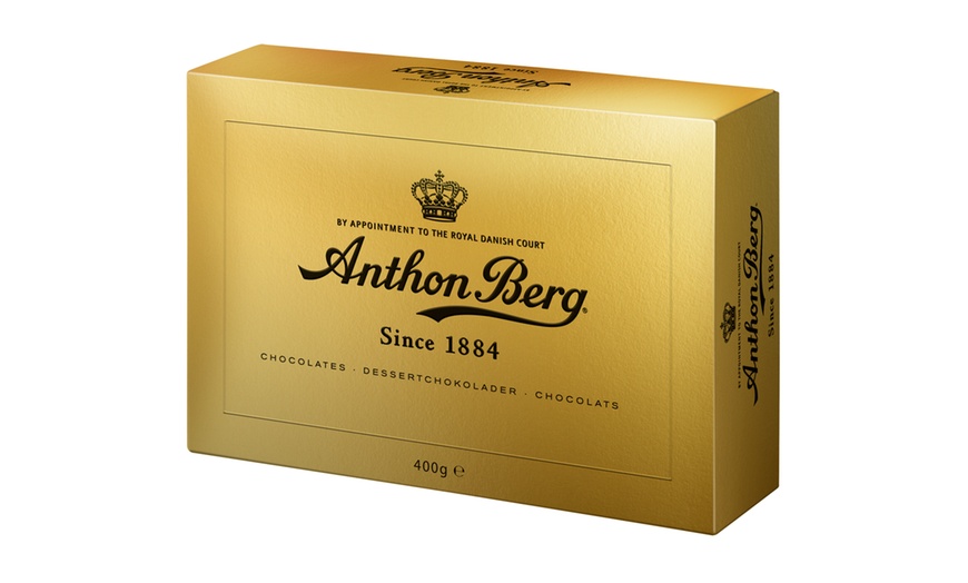 Image 3: Anthon Berg Luxury Gold Box