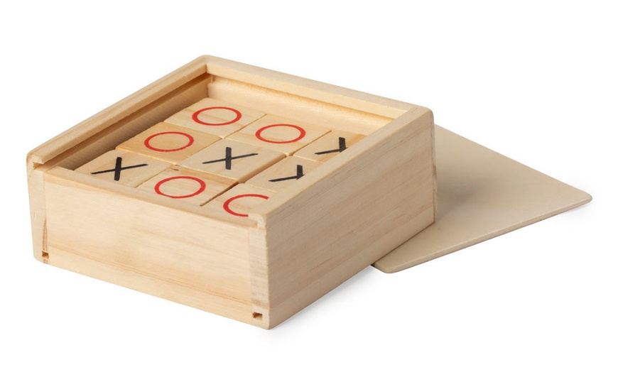 Image 3: Wooden Noughts and Crosses Set