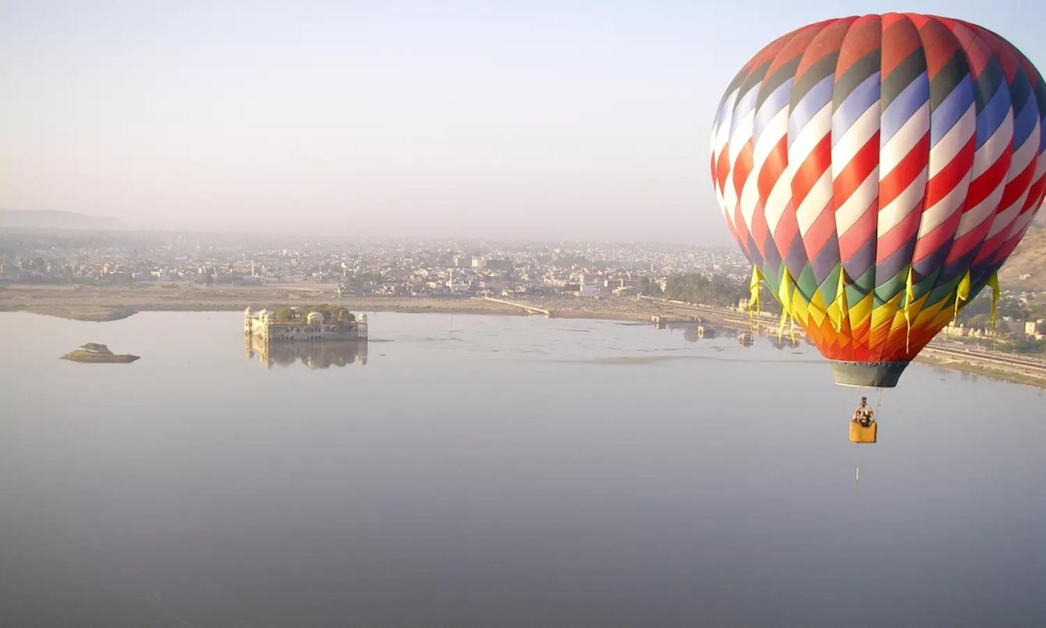 Loty balonem dla 1-2 osób lub vouchery podarunkowe w Blue Sky Balloons