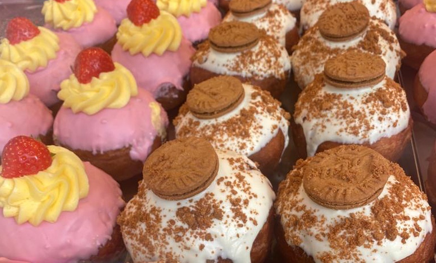 Image 3: Vier de feestdagen met oliebollen in het stadscentrum van Utrecht