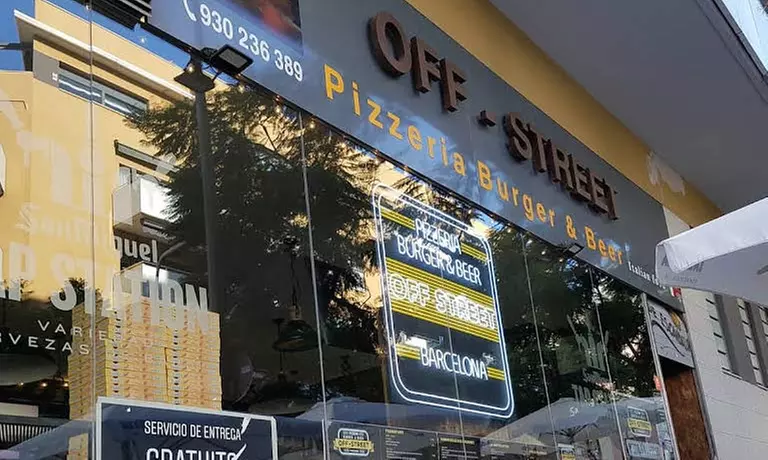 Menú con degustación de entrantes, principal, bebida y postre