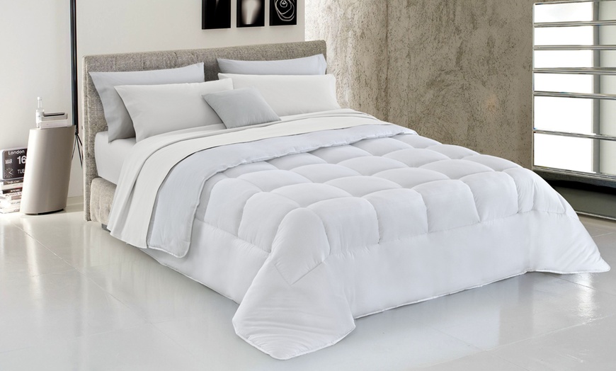 Image 2: Warm Winter Double-Face Duvet