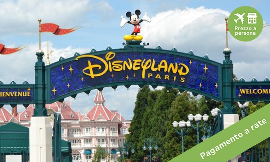 Image 1: ✈ Disneyland Paris: Volo diretto con hotel, colazione e parco a rate