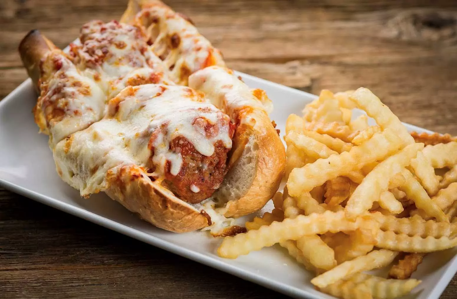 Chicago-Style Pizza and Italian Cuisine Experience