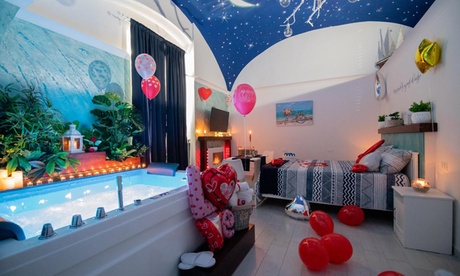 Day Spa di coppia con Prosecco, vino o menu di pizza da Stabiae Luxury Room Spa (sconto fino a 37%)